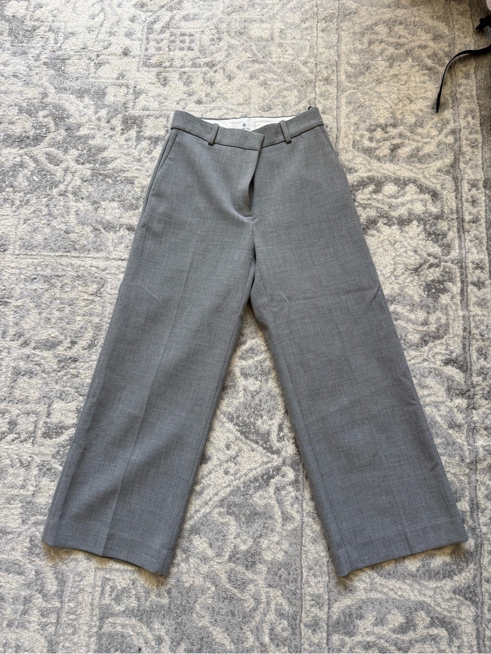 Aritzia Babaton Cropped Trousers